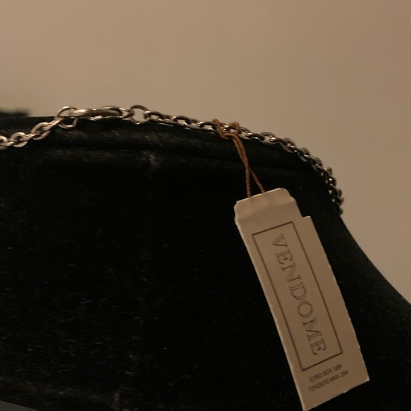 VINTAGE GOLD PLATED ECKKACE by VENDOME/CORO. - Picture 3 of 3